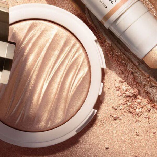 Iluminador Gleaming Waves  Kiko Milano Gold Reflections 6,5g - Image 6