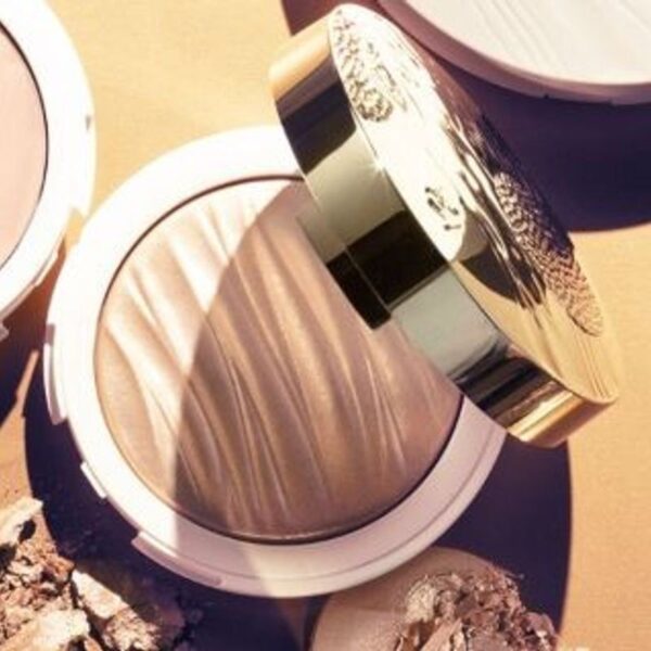 Iluminador Gleaming Waves  Kiko Milano Gold Reflections 6,5g - Image 4